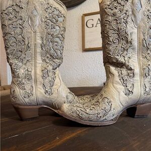 Embroidered Glitter Heeled Boots - Cream
